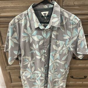 VISSLA Men's Blue and White Leaf Print Shirt